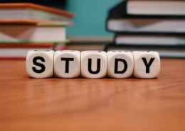 What is the difference betweem studying hard amd studying smart?